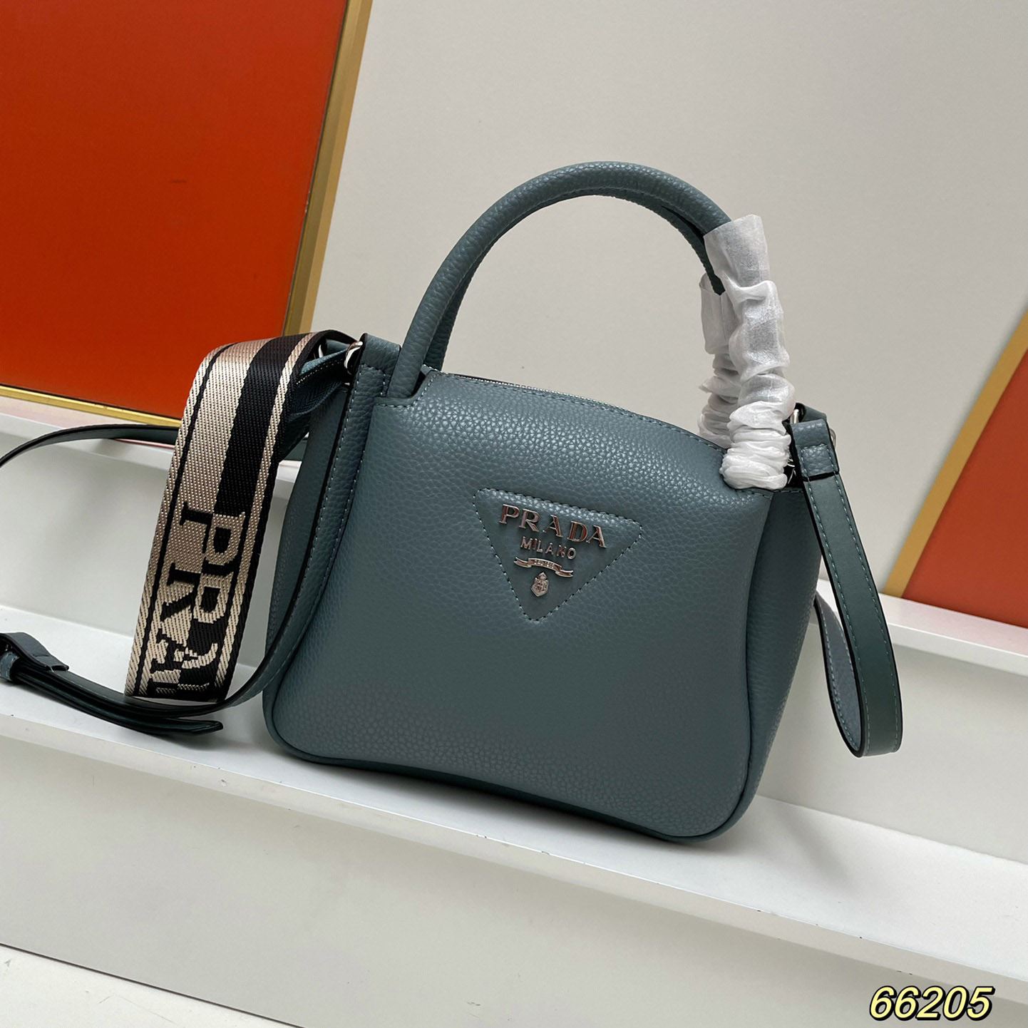 Pra*a top handle bags